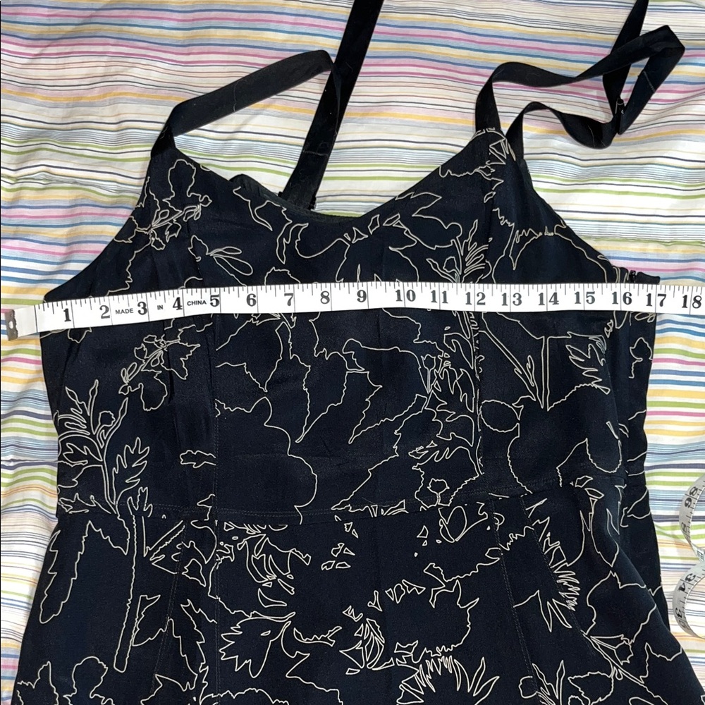 Rag & Bone 100% Silk Black Dress with White Accents Floral Design 8 EUC - Picture 4 of 7